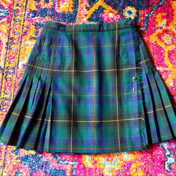 Fashion Gallery Dresses & Skirts - Vintage Forest Green Plaid Kilt, Pleated, Tartan, Schoolgirl, Preppy, Size 4/6